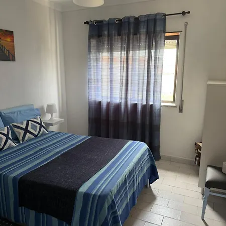 Dona Ines De Castro Gasthuis Atouguia Da Baleia