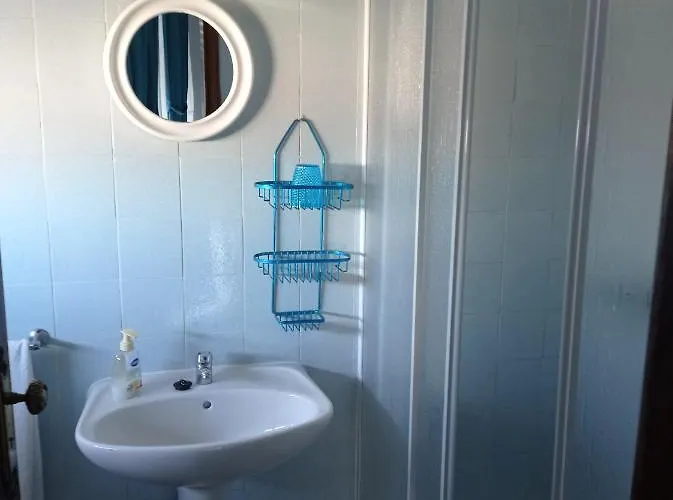 Dona Ines De Castro * Atouguia Da Baleia